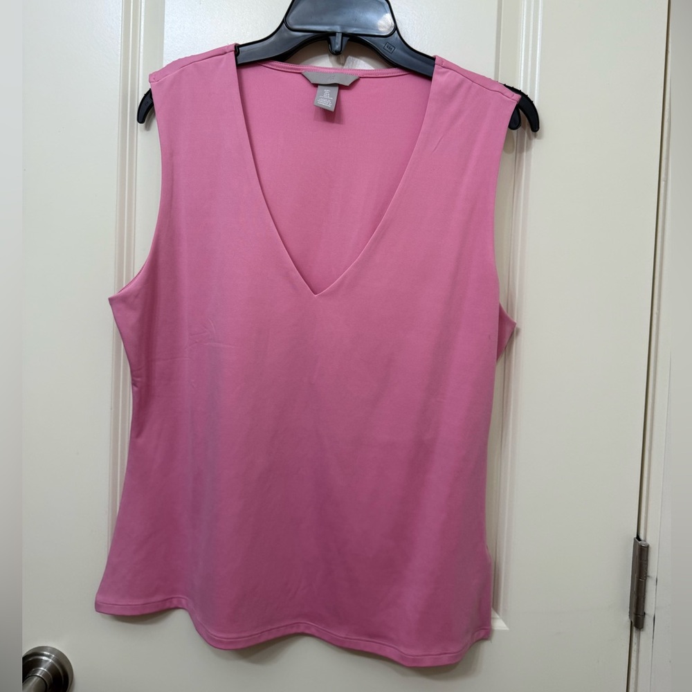 H&M Pink Sleeveless V-Neck Tank💕🌸💞🎀👚🩷